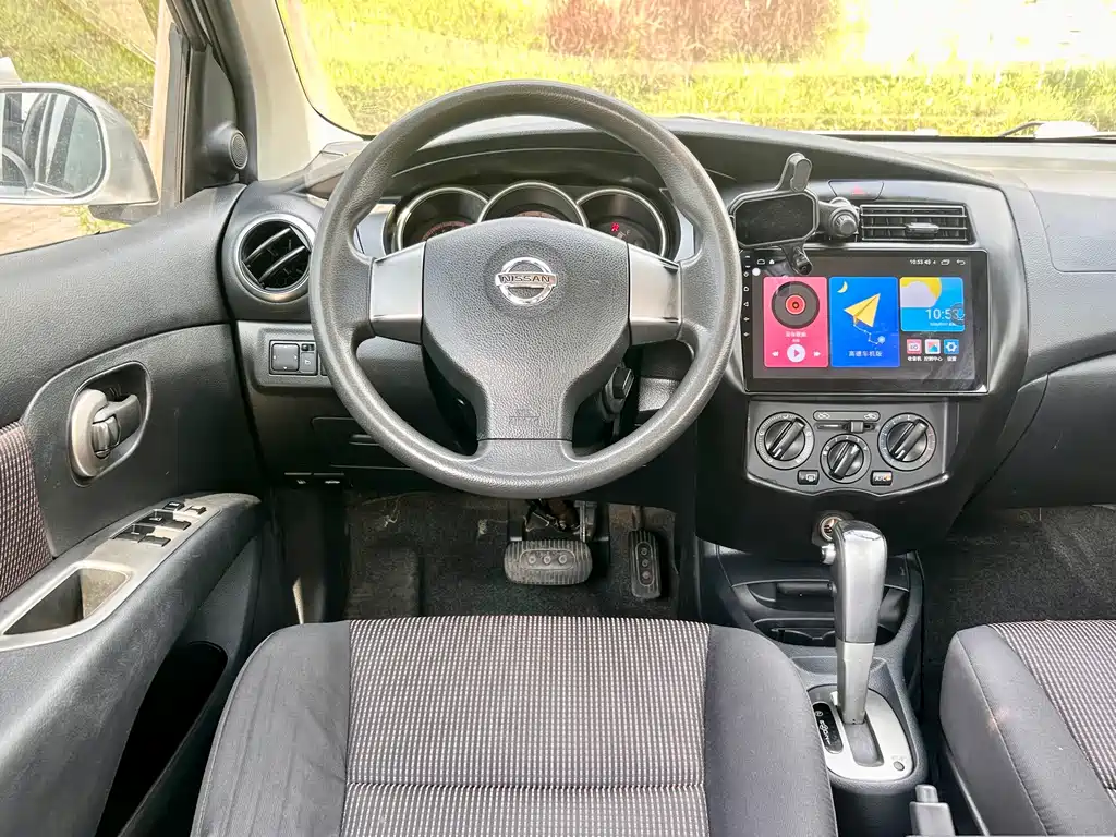 Nissan Livina — миниатюра 16