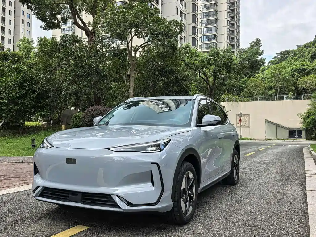 Geely Galaxy Galaxy E5