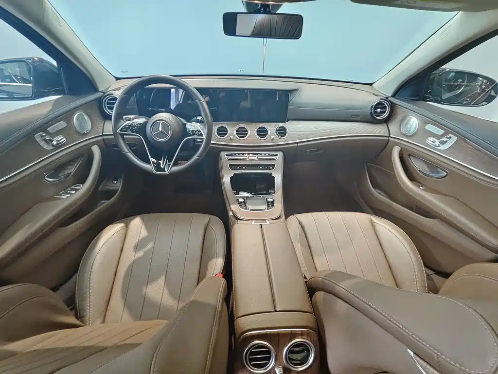 Mercedes-Benz E-Class E 2023 E 300 L Luxury