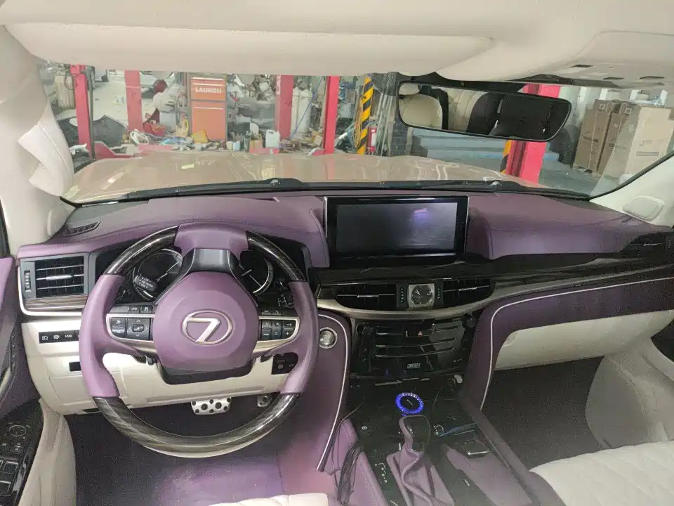 Lexus LX — миниатюра 3