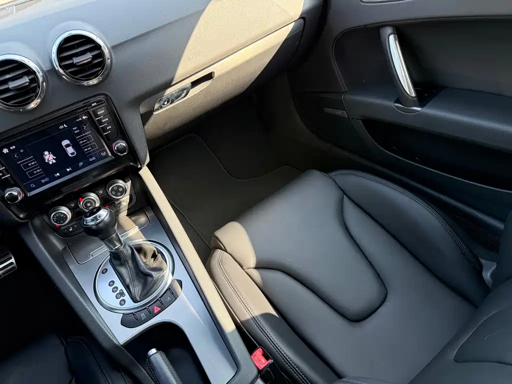 Audi TT — миниатюра 14