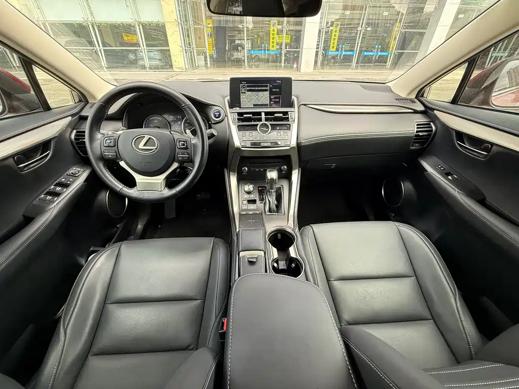 Lexus NX — фотографии объявления, Фото 12