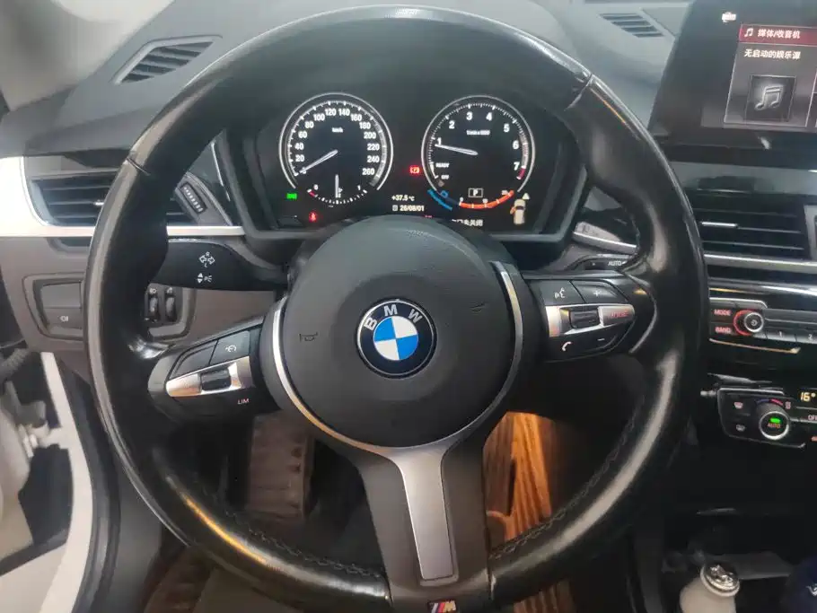 BMW X1 — миниатюра 15