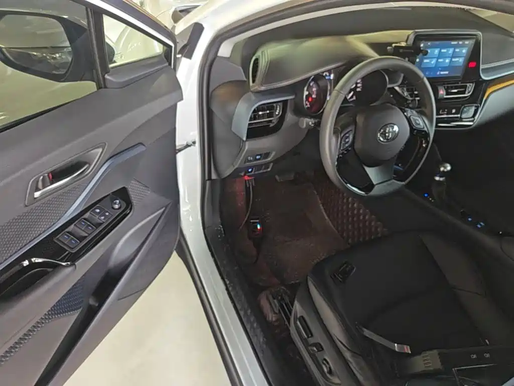 Toyota IZOA — миниатюра 16