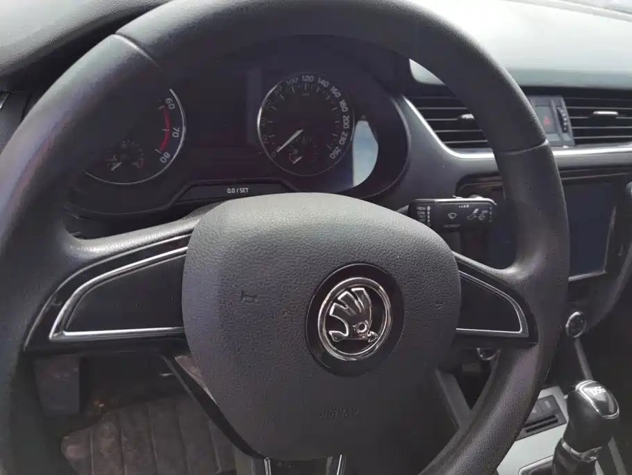 Skoda Octavia — миниатюра 13