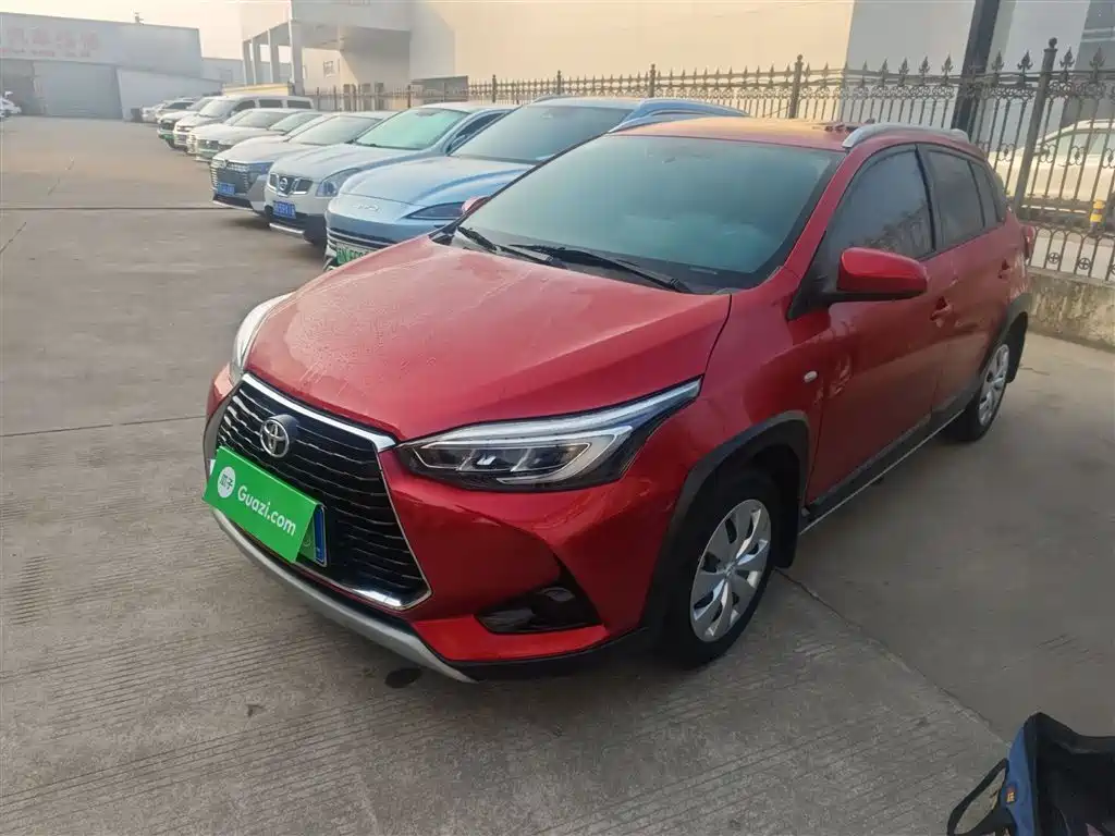 Toyota Yaris L 2021