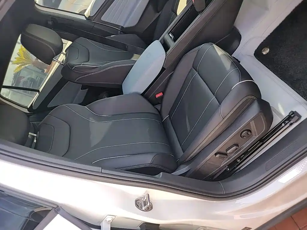Volkswagen ID.4 X — миниатюра 25