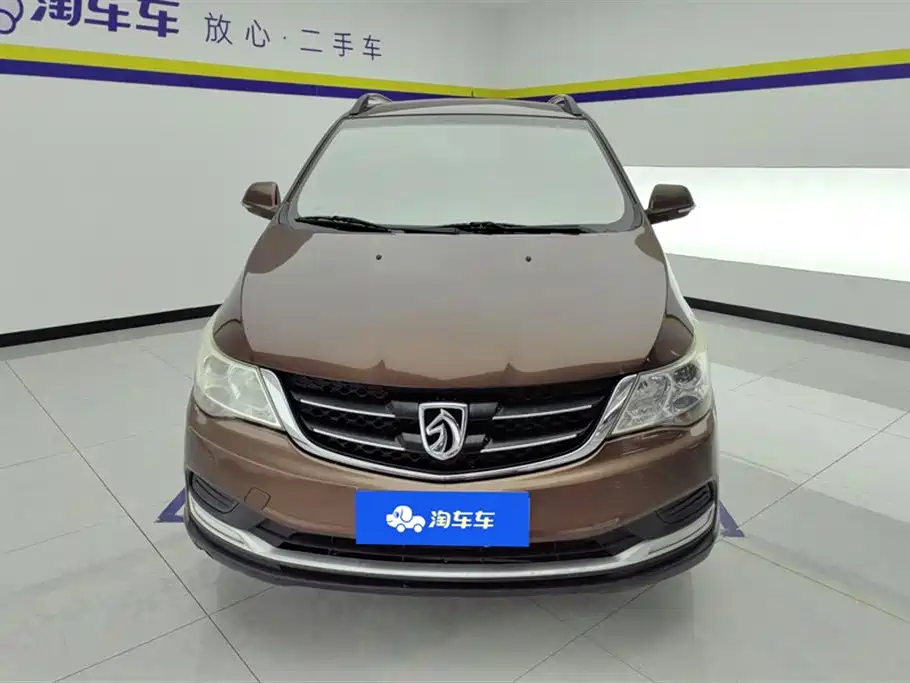 Baojun 730 2016 1.5L MT 7 мест
