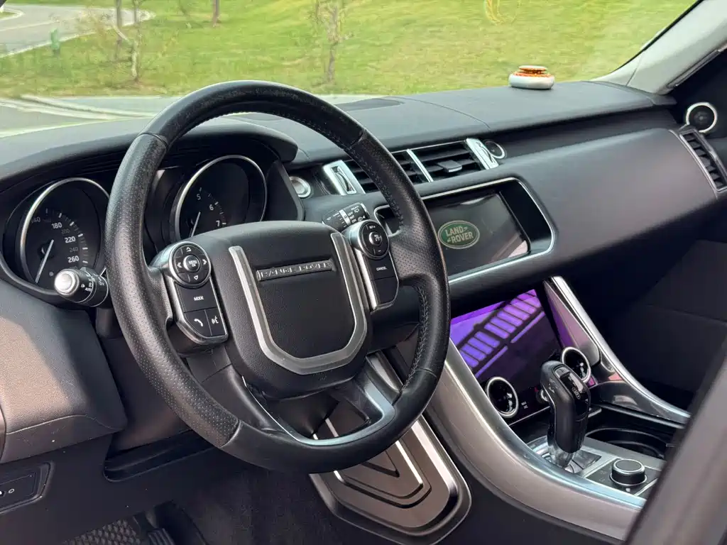 Land Rover Sport — миниатюра 13