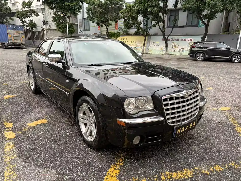 Chrysler 300C — миниатюра 3