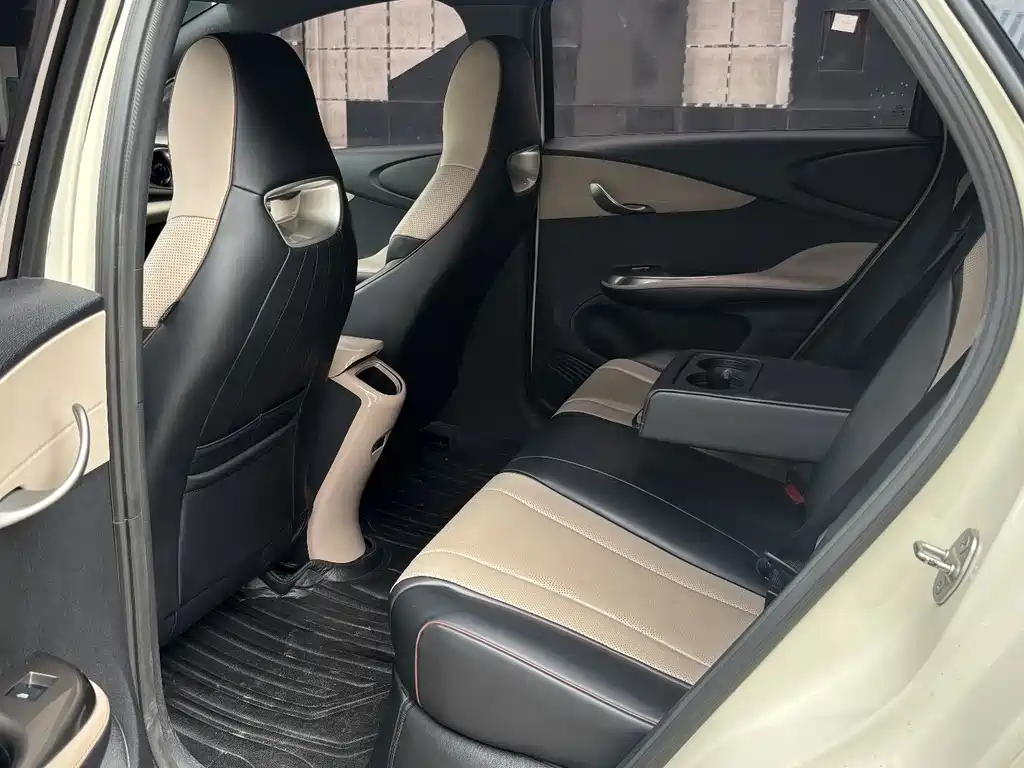 BYD Dolphin — миниатюра 5