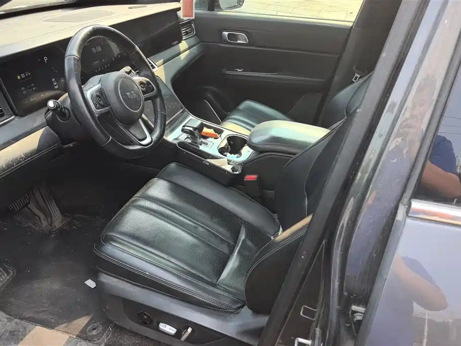Li Auto ONE 2020 6 мест