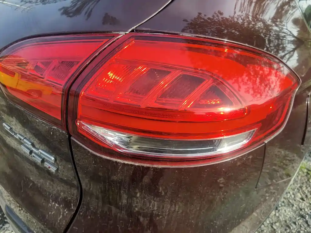Changfeng CS10 2017 2.0T MT