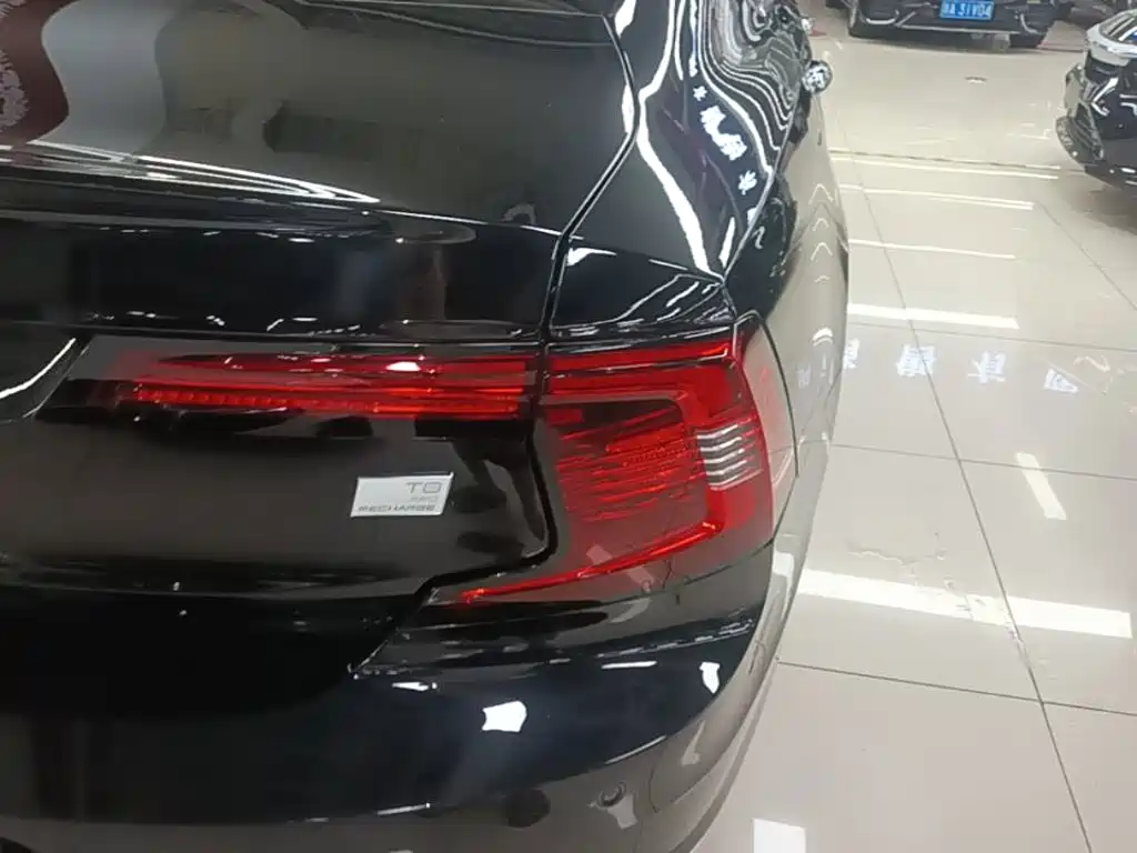 Volvo S90 2022 T8 E Luxury