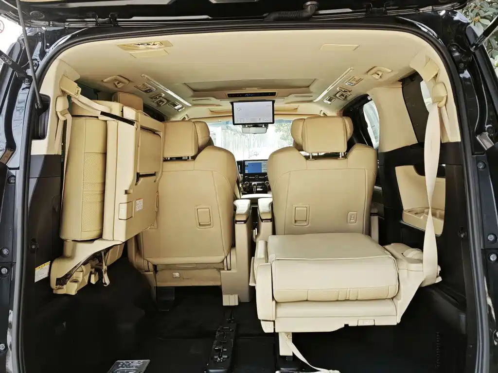 Toyota Alphard 2019 2.5L Luxury