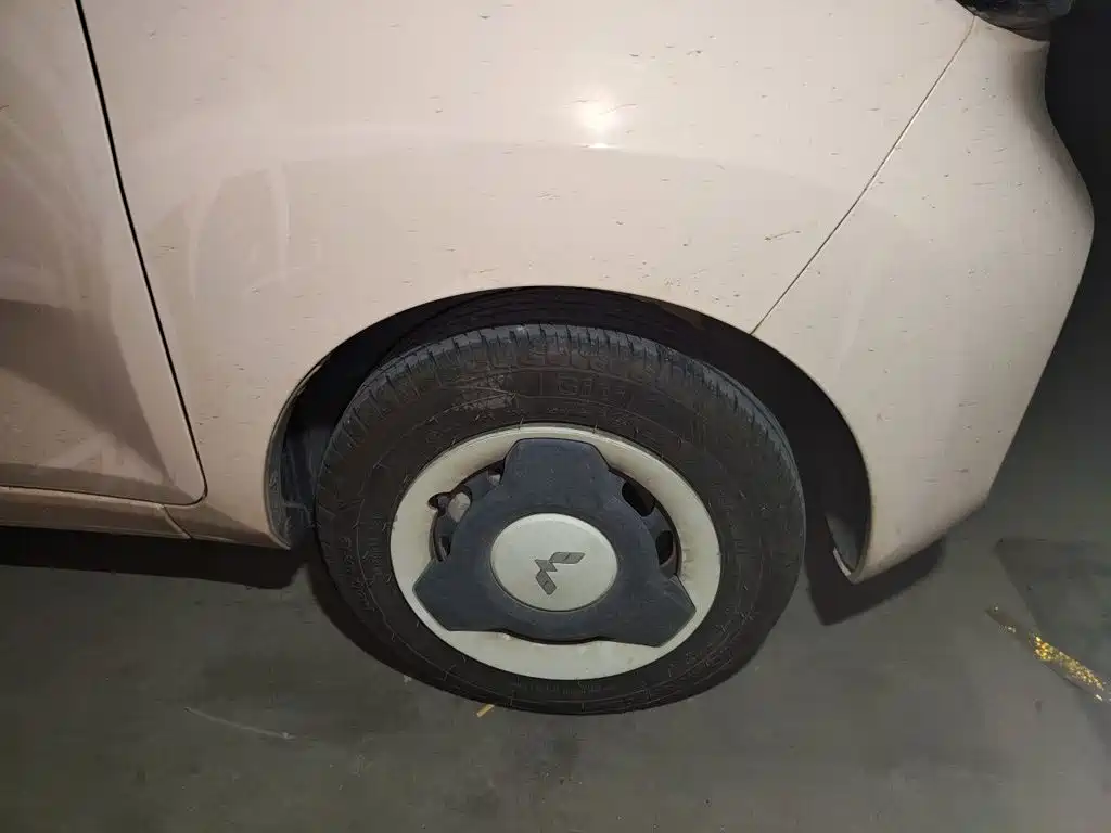Wuling MINIEV — миниатюра 8