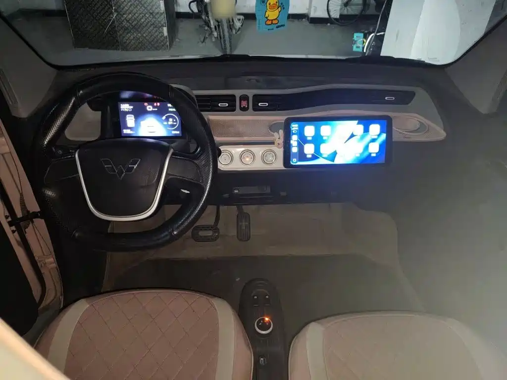 Wuling MINIEV — миниатюра 10