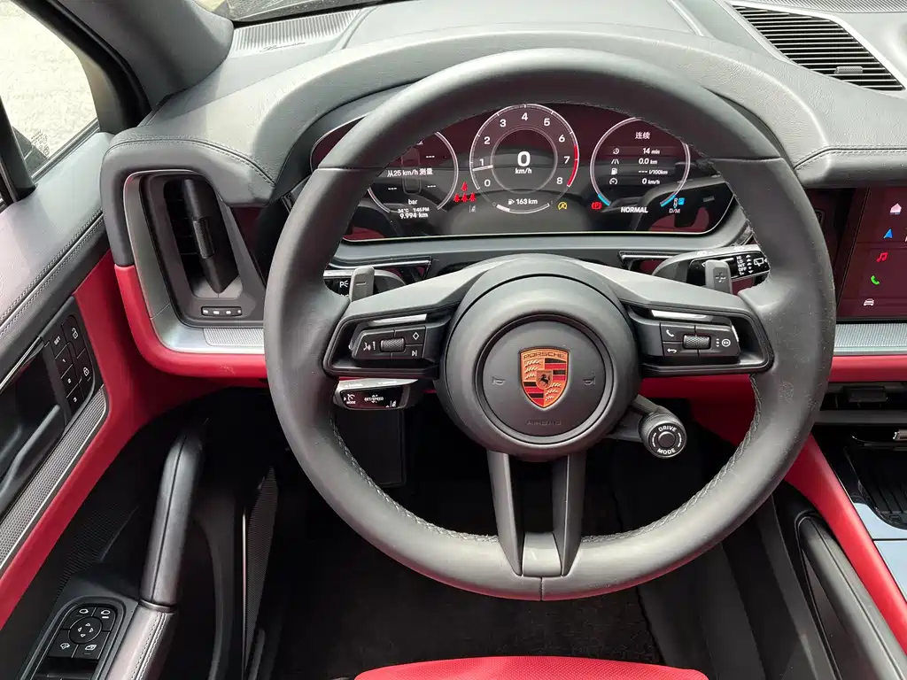 Porsche Cayenne 2025