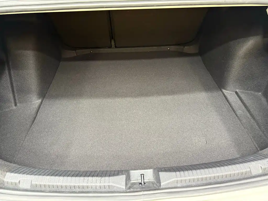 Volkswagen Lavida — миниатюра 24