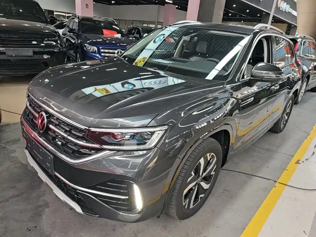 Volkswagen GTE PHEV 2024
