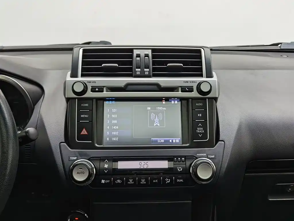 Toyota Prado — миниатюра 12
