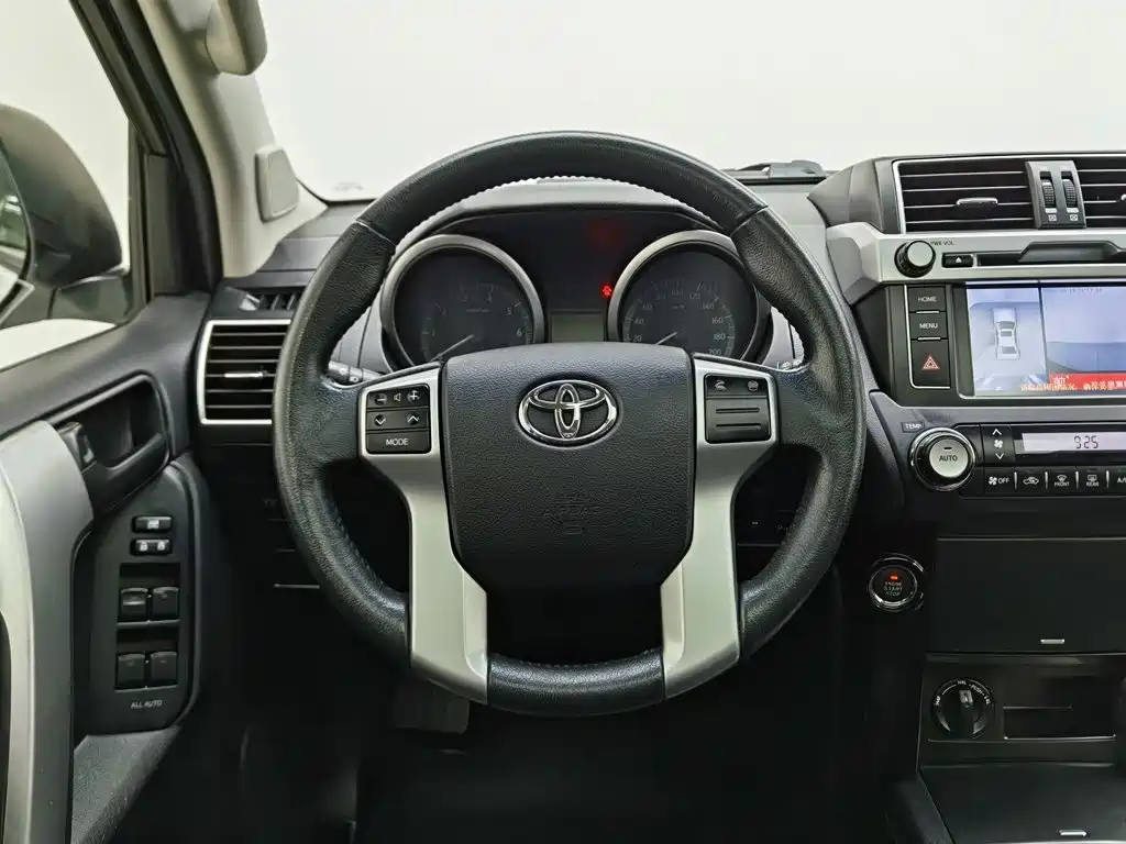 Toyota Prado — миниатюра 11