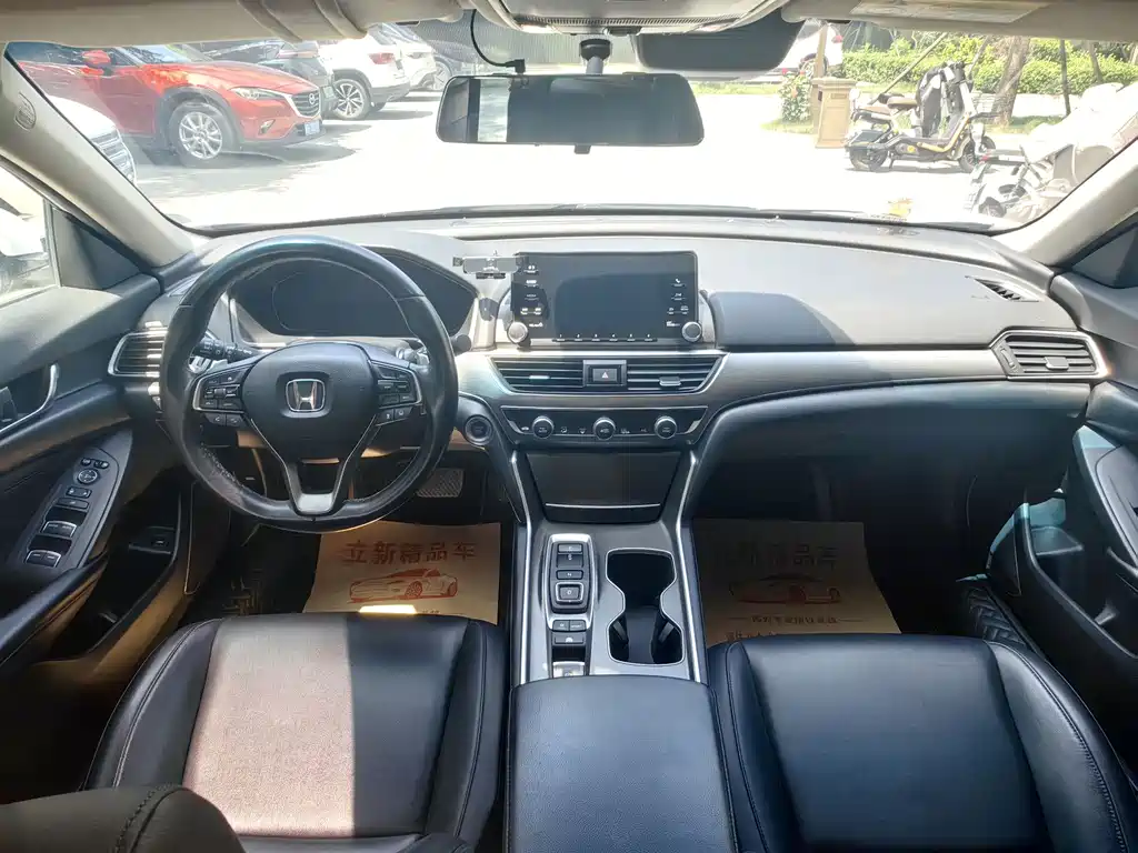 Honda Accord — миниатюра 7