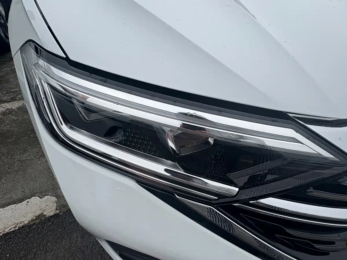 Volkswagen Sagitar id 4653766 из Китая 9