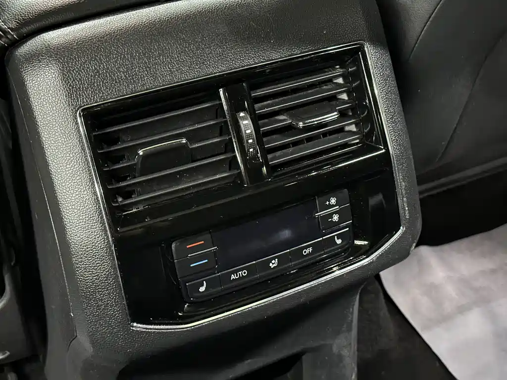 Volkswagen Teramont — миниатюра 18
