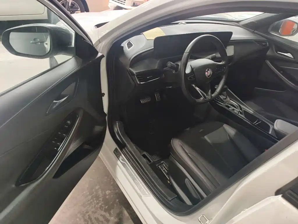Buick Verano — миниатюра 16