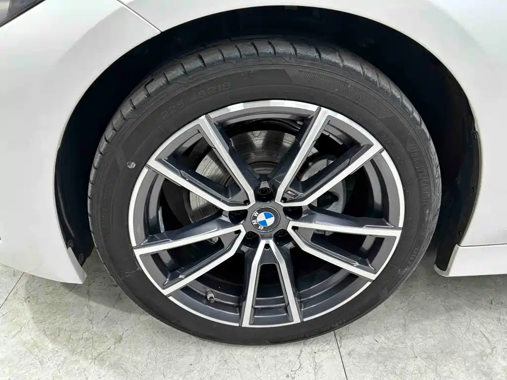 BMW 3 Series — миниатюра 20