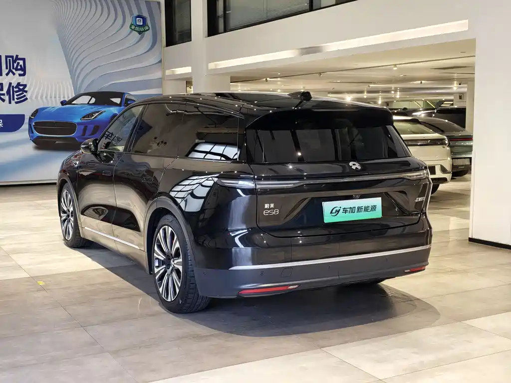 NIO ES8 2023 75kWh Executive