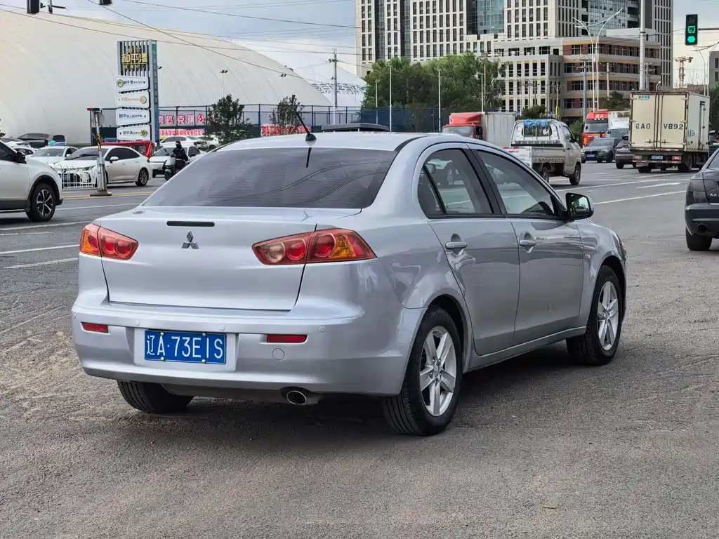 Mitsubishi Lancer EX — миниатюра 7