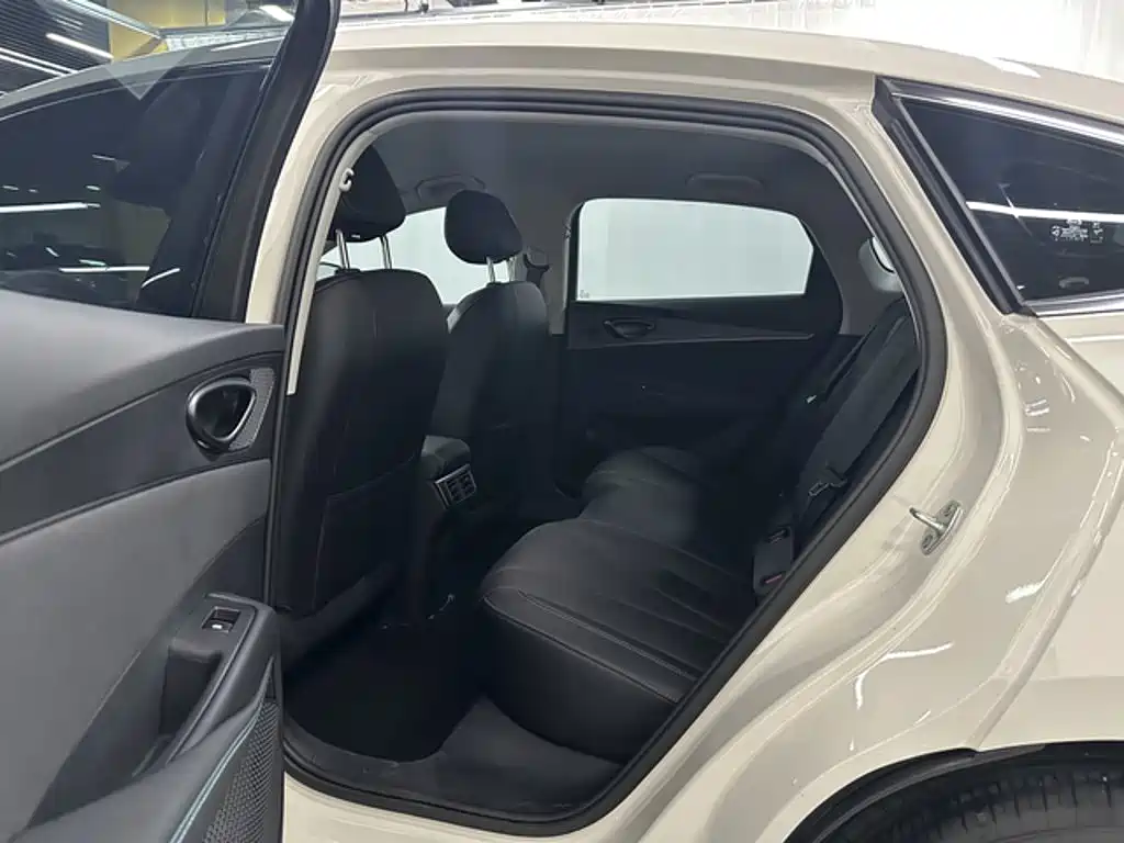 BYD Seal 06 — миниатюра 13