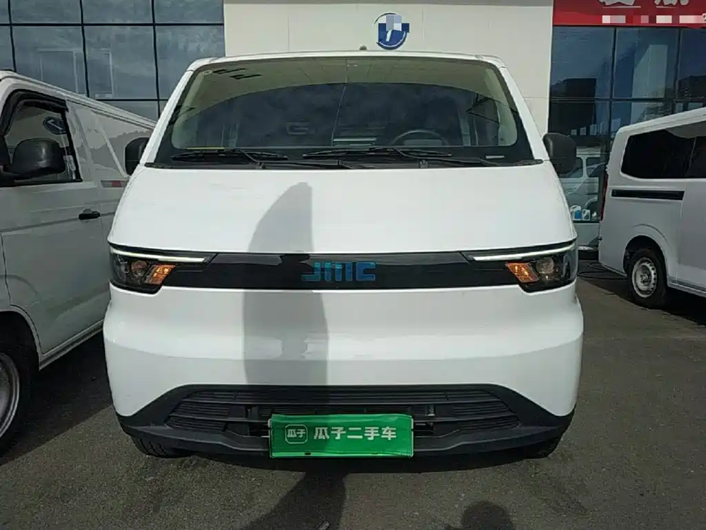 JMC E-Fushun — миниатюра 3