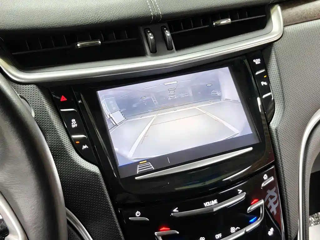 Cadillac XTS — миниатюра 13