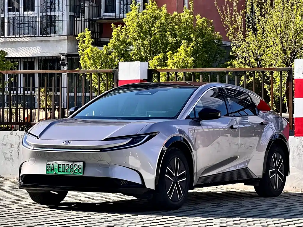Toyota 丰田bZ5 2025