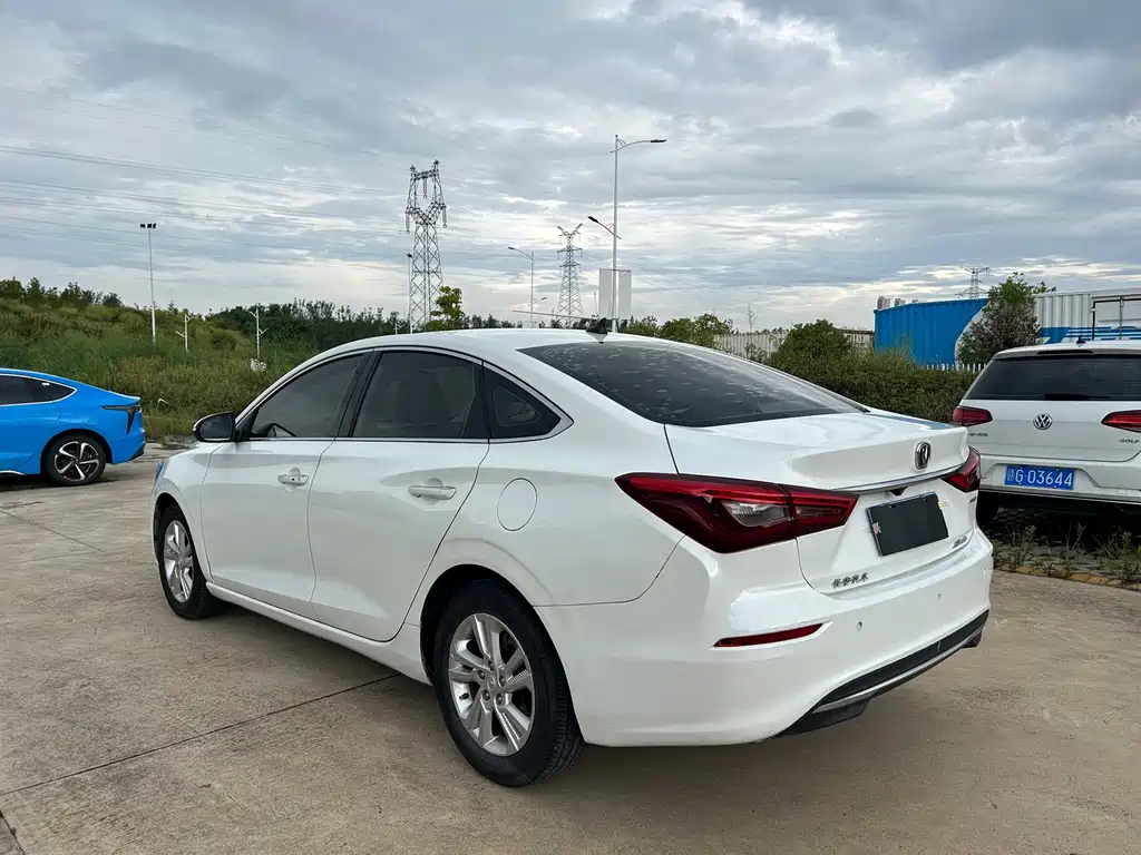 Changan Eado — миниатюра 6