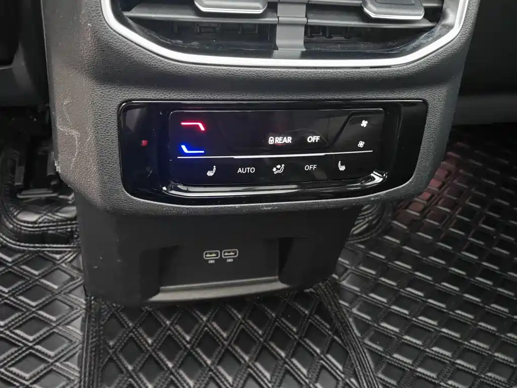 Volkswagen Talagon — миниатюра 18