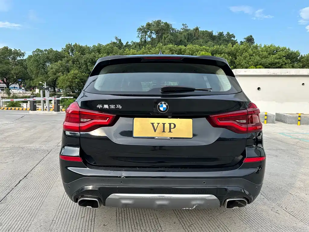 BMW X3 — миниатюра 8