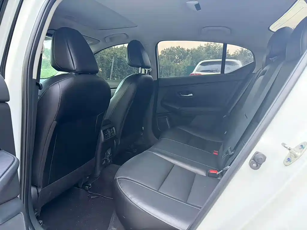Nissan Sylphy — миниатюра 4