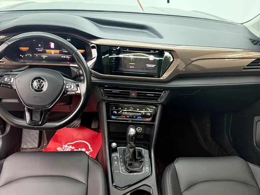 Volkswagen Tharu — миниатюра 7