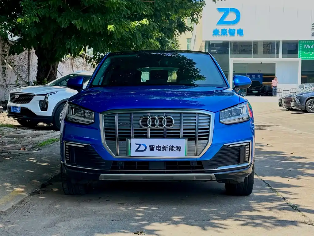 Audi Q2L e-tron 2019 Q2L e-tron