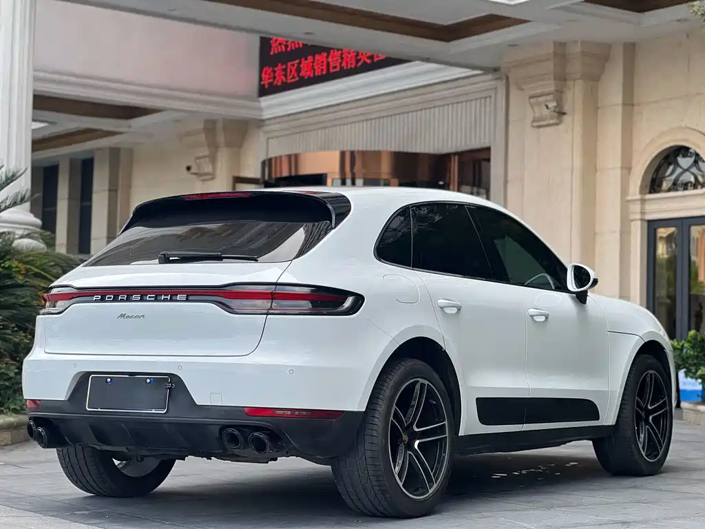 Porsche Macan — миниатюра 10