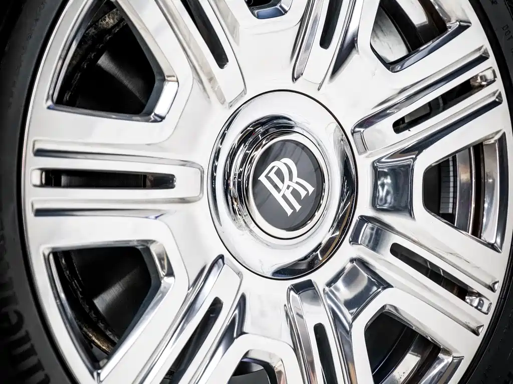 Rolls-Royce Cullinan — миниатюра 9