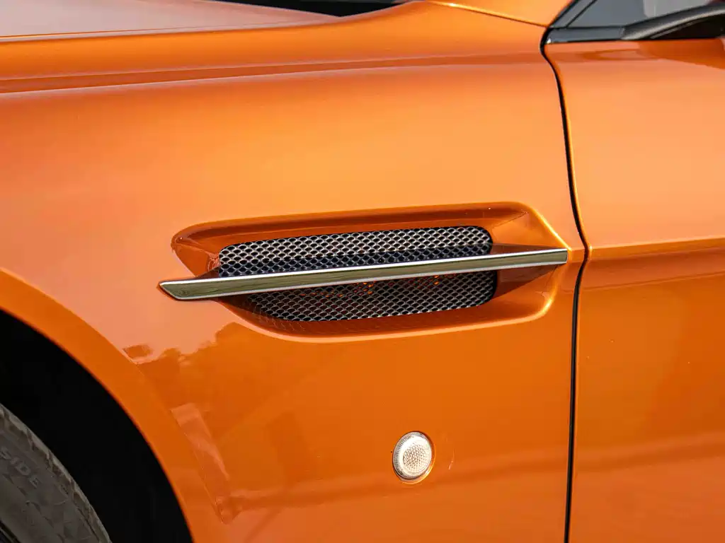 Aston Martin V8 Vantage 2012 4.7L S Roadster