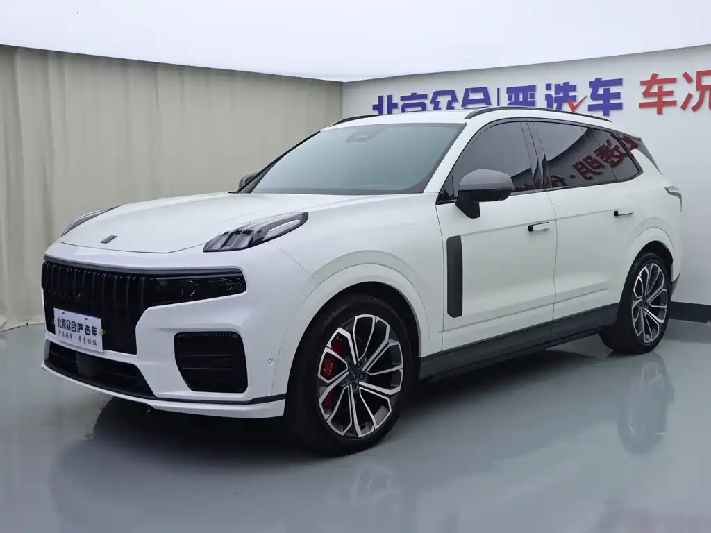 Lynk & Co 09