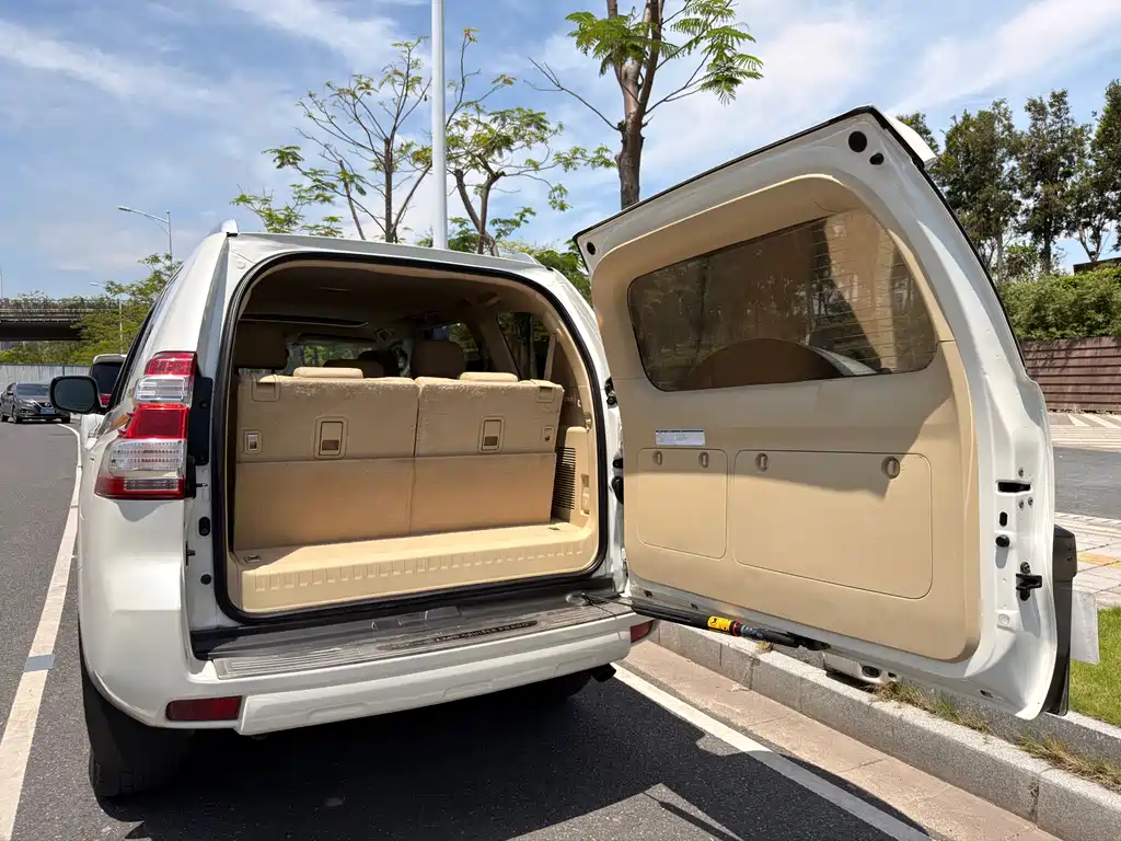 Toyota Land Cruiser Prado 2016 4.0L