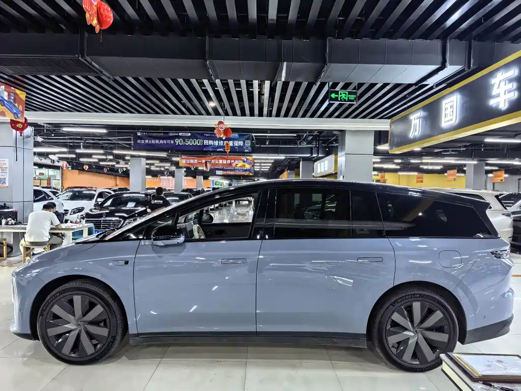 Li Auto Идеальный I8 — миниатюра 3