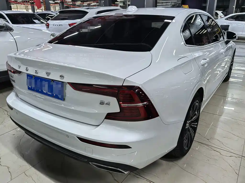 Volvo S60 — миниатюра 6